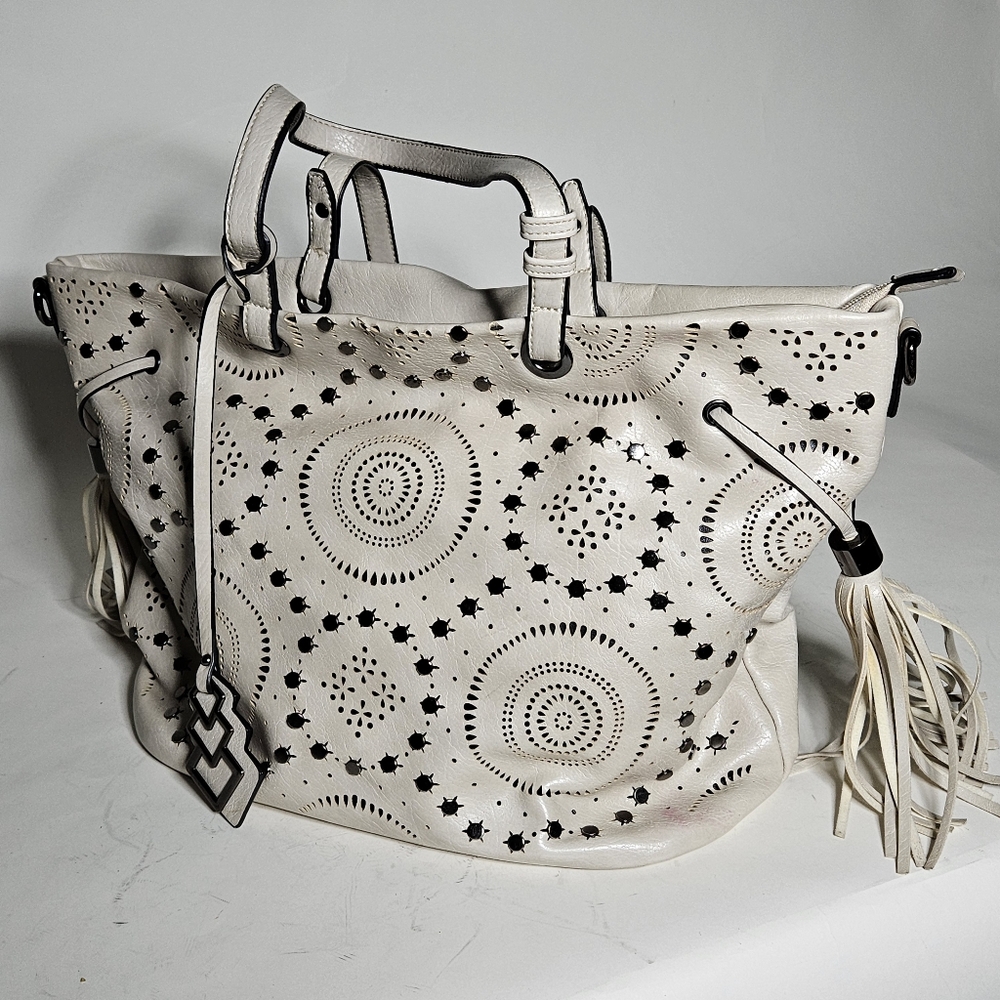 Cream Tote Bag with Circular Pattern.